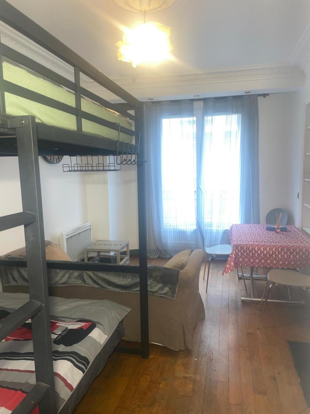 Chambres Privees Dans Un Appartement De 2 Pieces A Paris 13E Esterno foto
